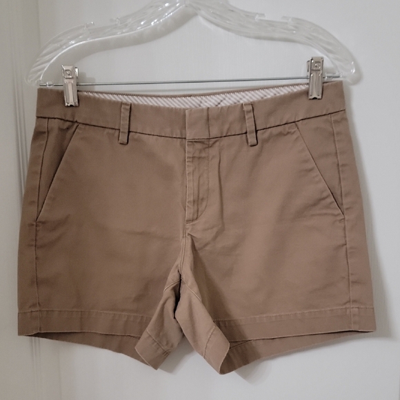 Uniqlo Size 4 Khaki Chino Shorts, Gently Used Condition - Picture 1 of 10